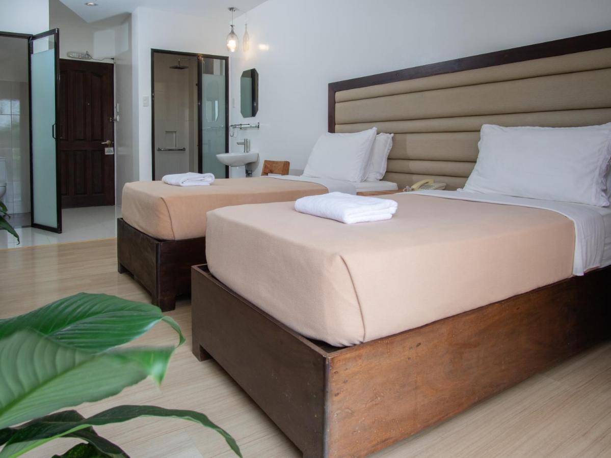 Marzon Hotel Kalibo Esterno foto