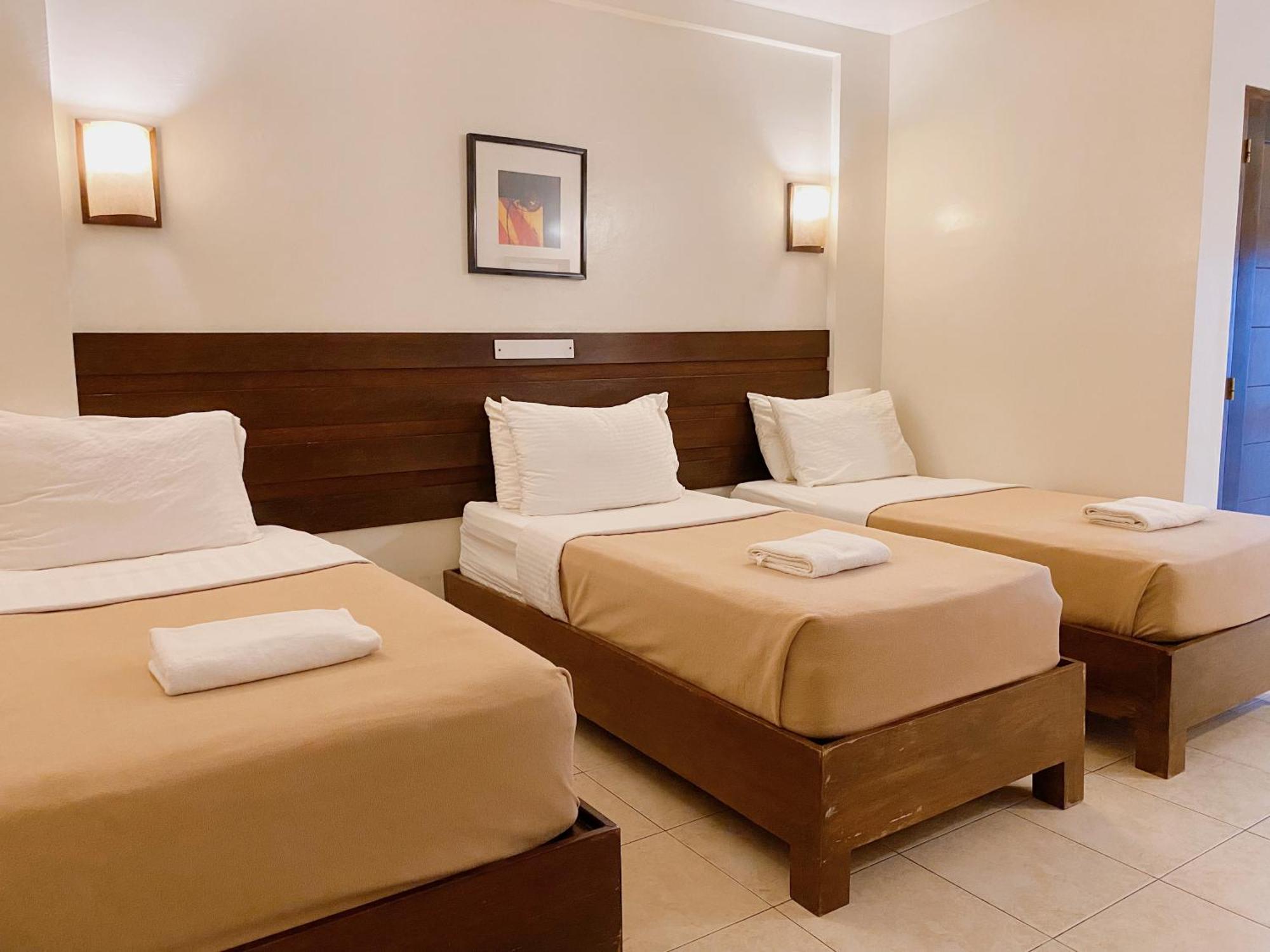 Marzon Hotel Kalibo Esterno foto
