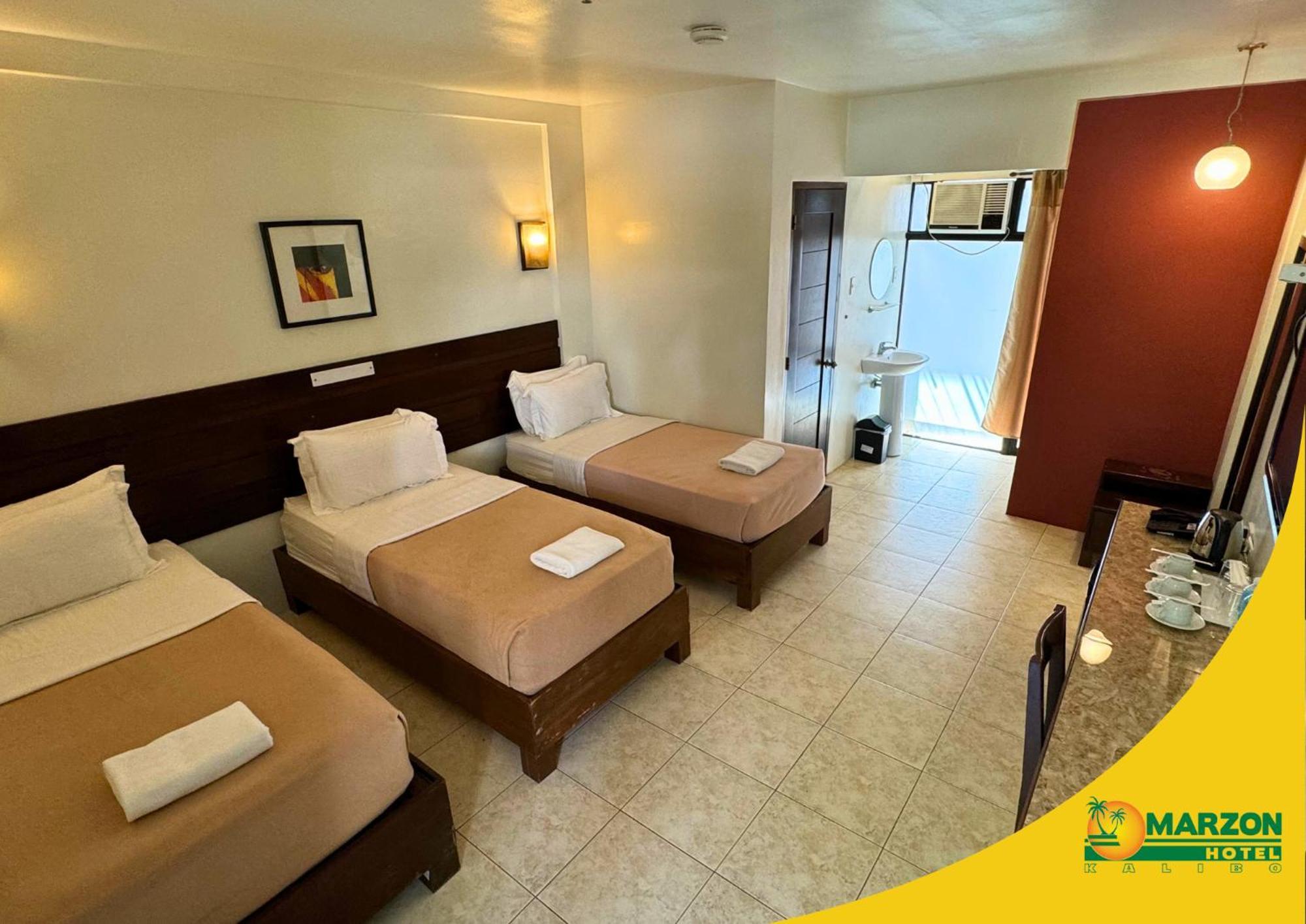 Marzon Hotel Kalibo Esterno foto