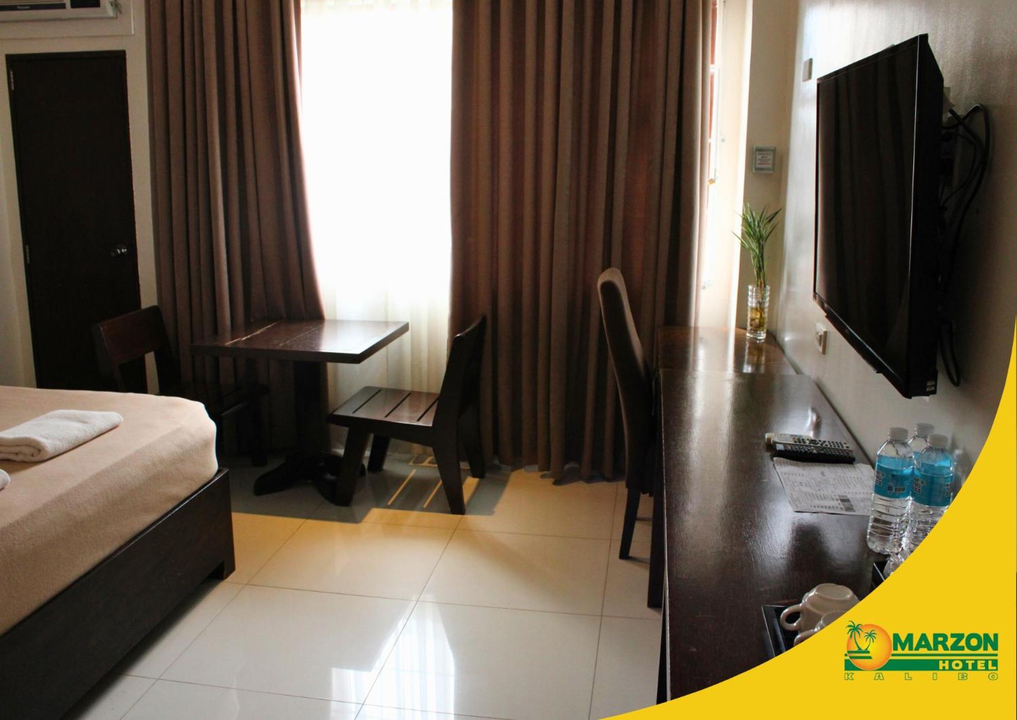Marzon Hotel Kalibo Esterno foto