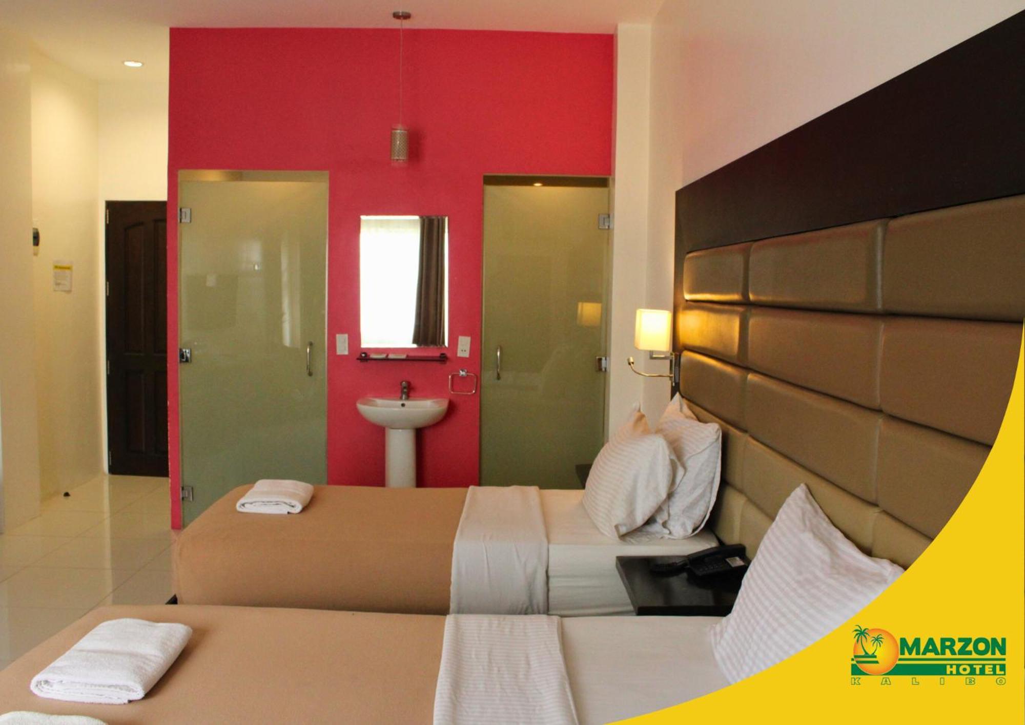Marzon Hotel Kalibo Esterno foto
